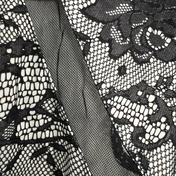 Studio Y Black and Gray Print Lace Trim Long Line Cami Size Medium Y2K - Picture 3 of 7